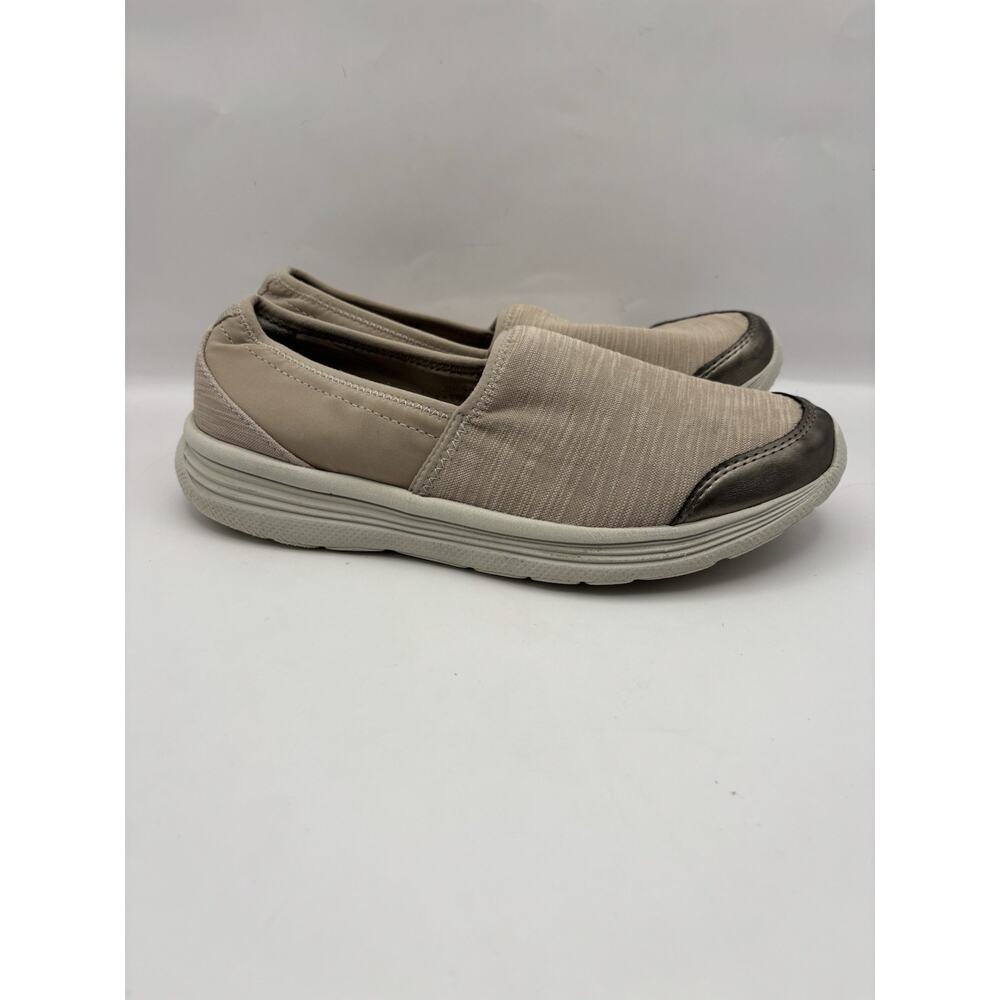 Bzees Beige Slip On Shoes Women Size 8.5